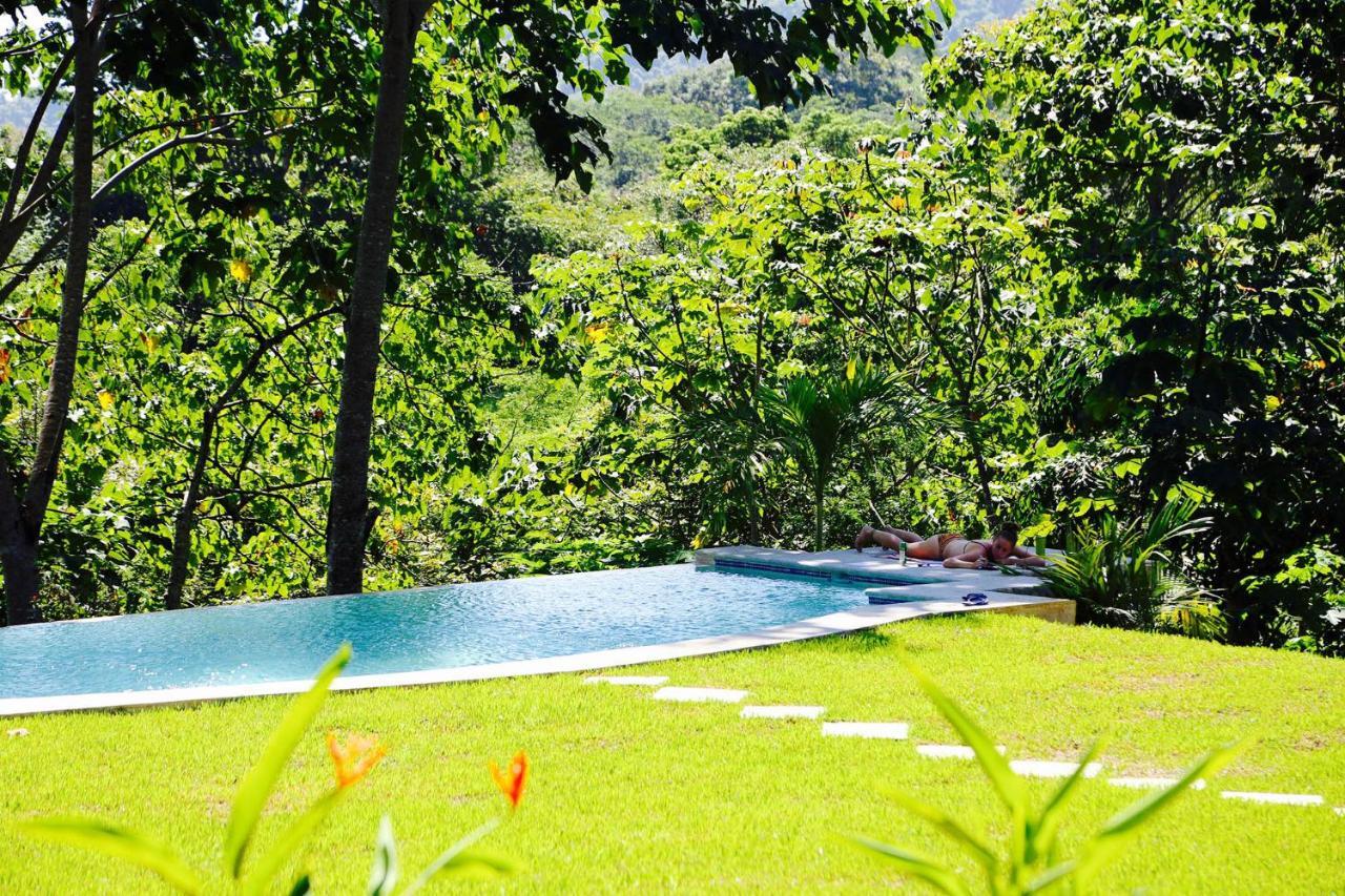 Jungle Lodge At Wild Sun Rescue Center Cabuya  Exterior photo